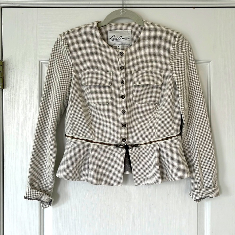 Carol Anderson By Invitation White Tweed Snaps Blazer